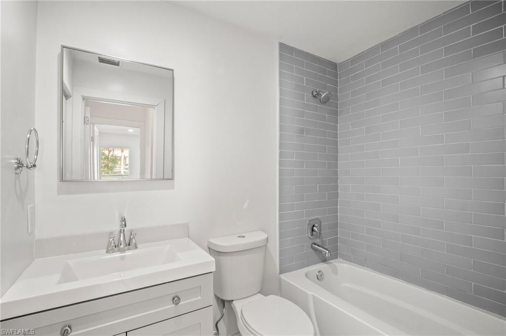 CALOOSA BAYVIEW - Residential Lease