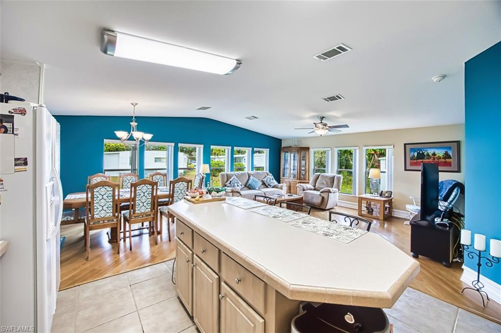 RIVIERA COLONY - Residential