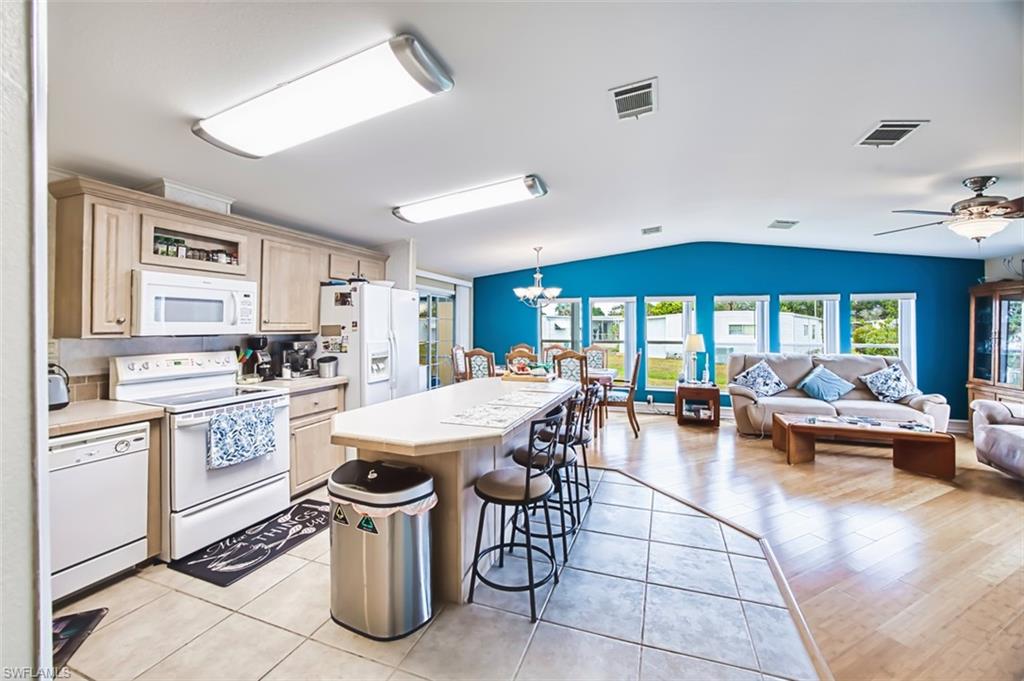 RIVIERA COLONY - Residential