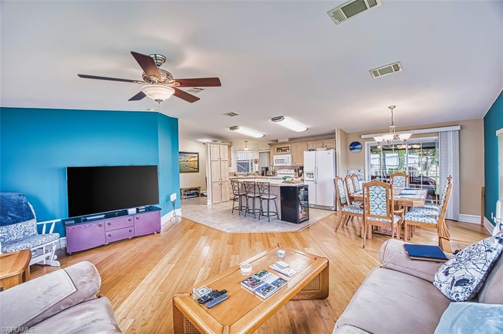 RIVIERA COLONY - Residential