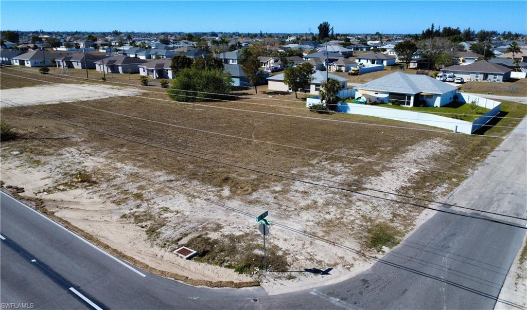 CAPE CORAL - Land