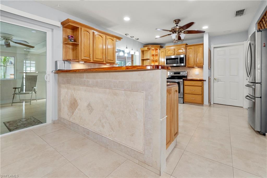 GOLDEN GATE CITY - Residential