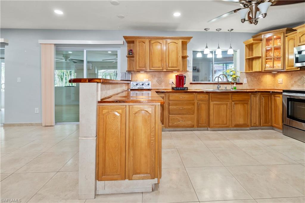 GOLDEN GATE CITY - Residential