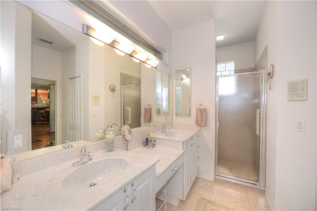 LAUREL OAKS - Residential