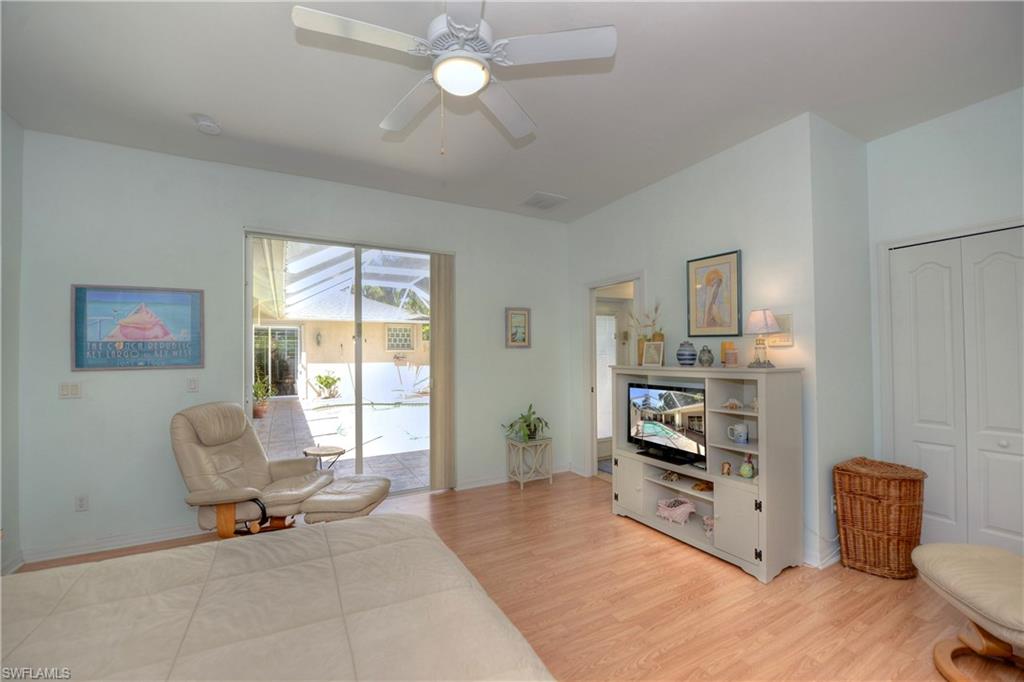 LAUREL OAKS - Residential