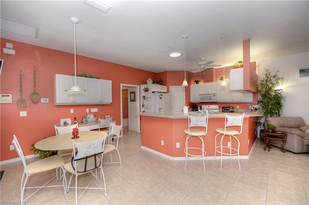 LAUREL OAKS - Residential