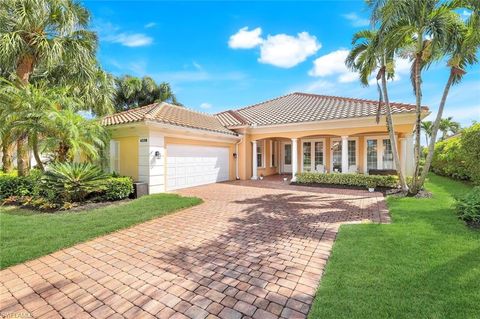 4338 Queen Elizabeth WAY NAPLES FL 34119