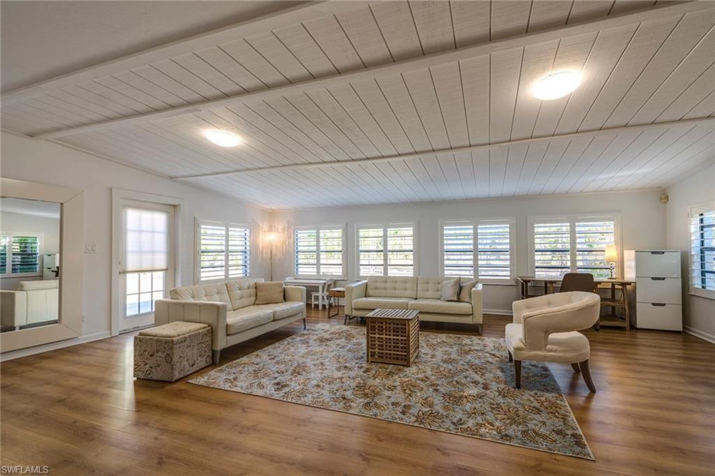 OAKES ESTATES - Residential