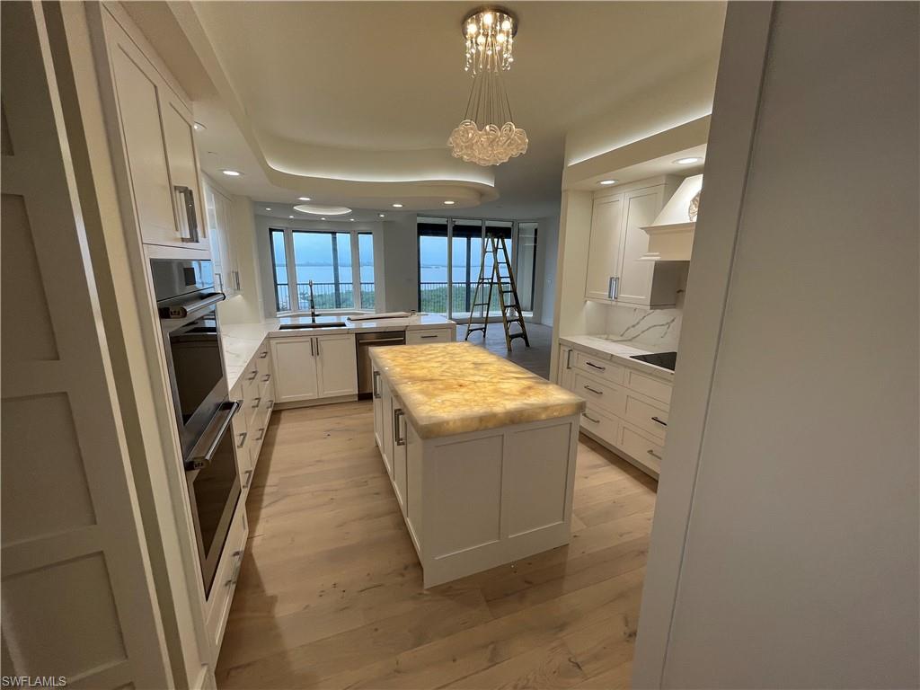 LA SCALA AT THE COLONY - Residential