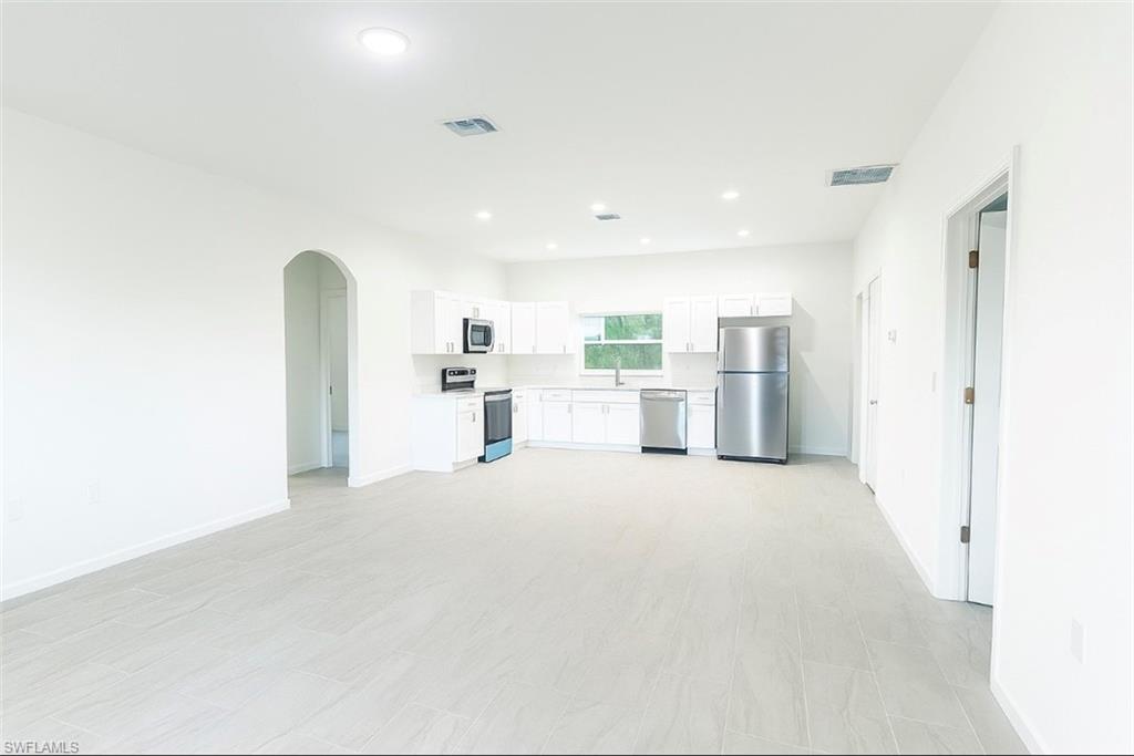 CAPE CORAL - Residential Lease