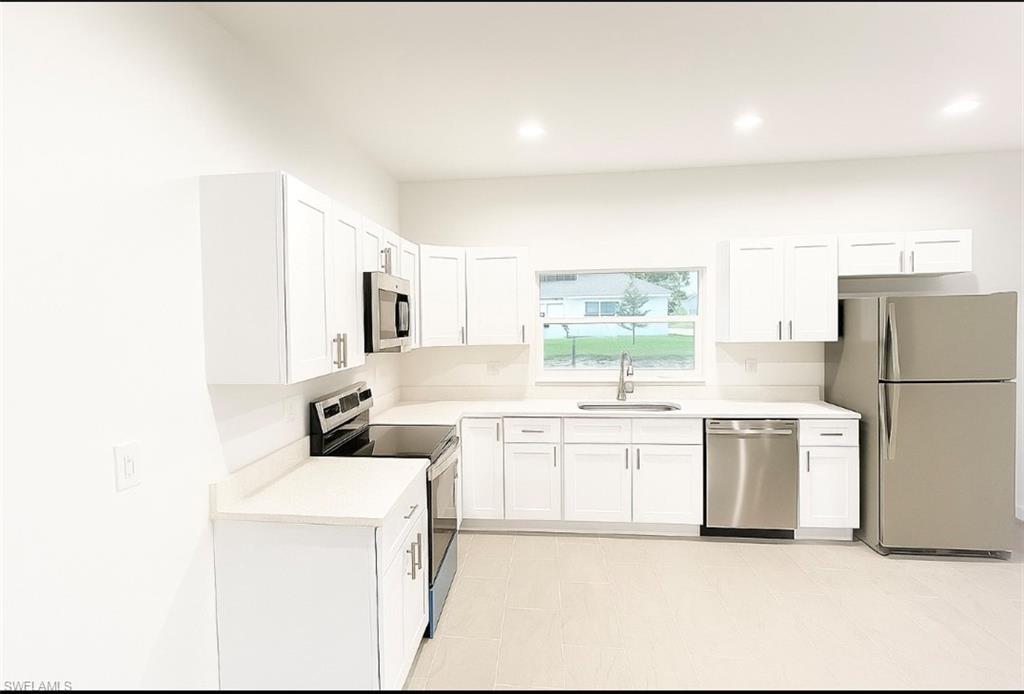 CAPE CORAL - Residential Lease