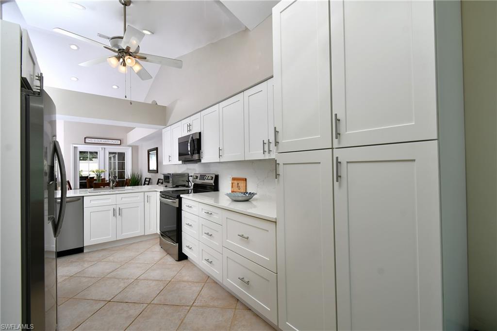 KELLY GREENS - Residential