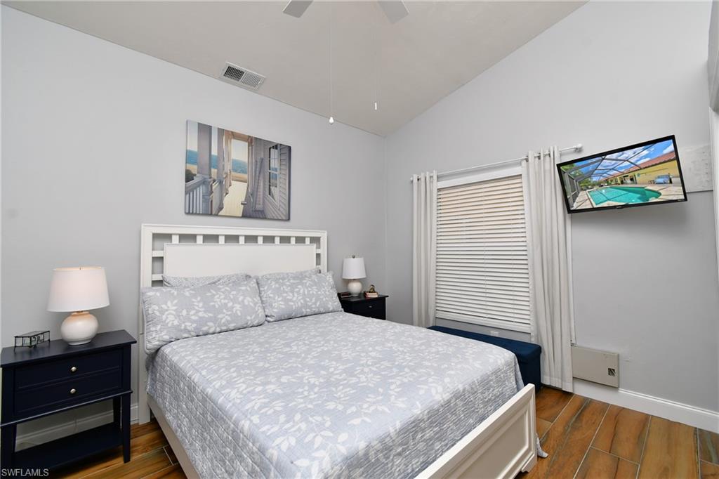 KELLY GREENS - Residential