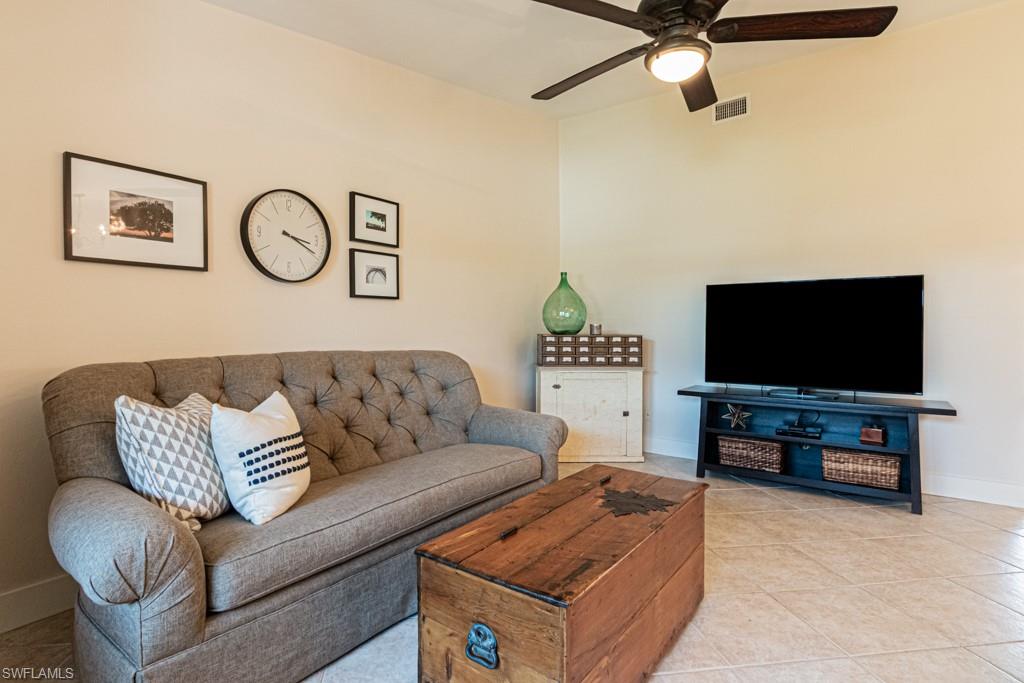 LAKEWOOD VILLAS - Residential