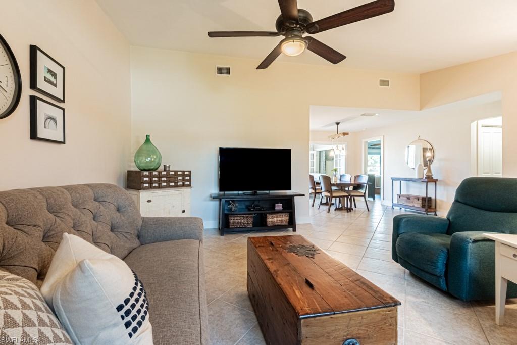 LAKEWOOD VILLAS - Residential