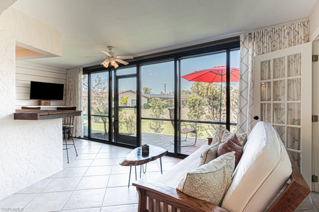 LAKEWOOD VILLAS - Residential