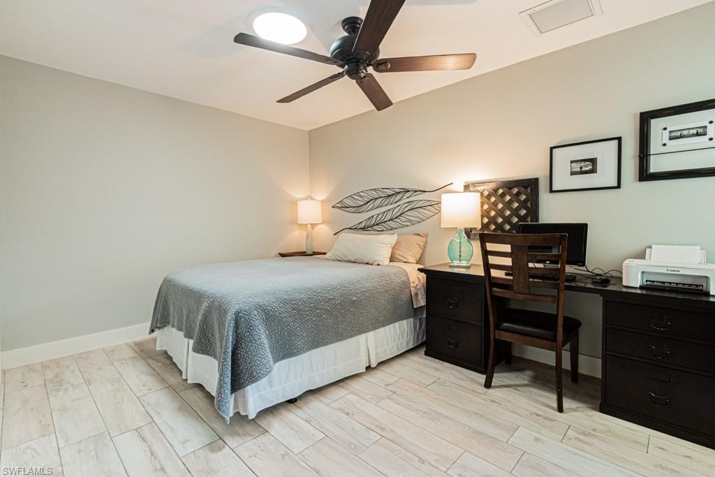 LAKEWOOD VILLAS - Residential