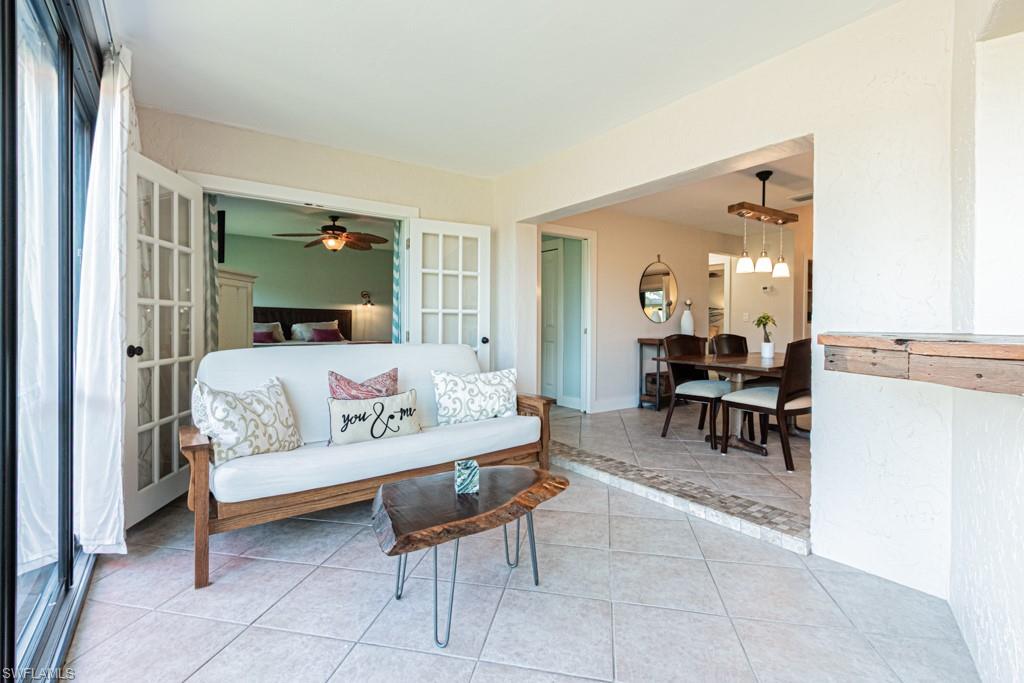 LAKEWOOD VILLAS - Residential