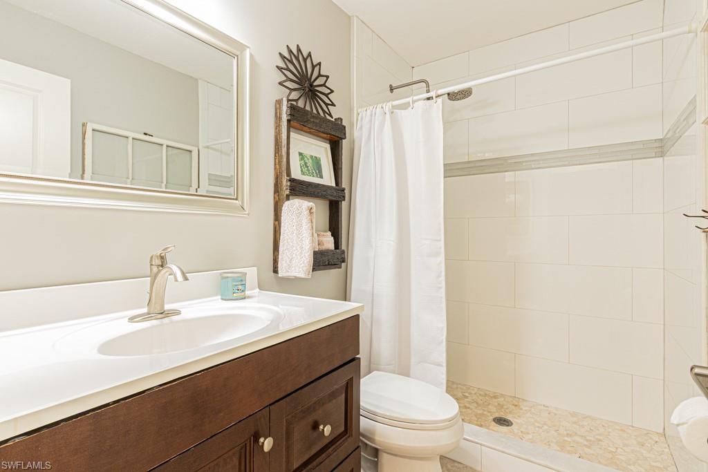 LAKEWOOD VILLAS - Residential