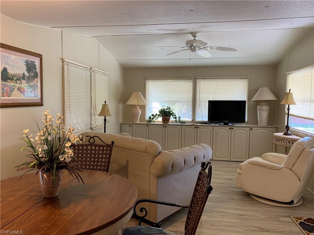 LAZY DAYS MOBILE VILLAGE - Residential