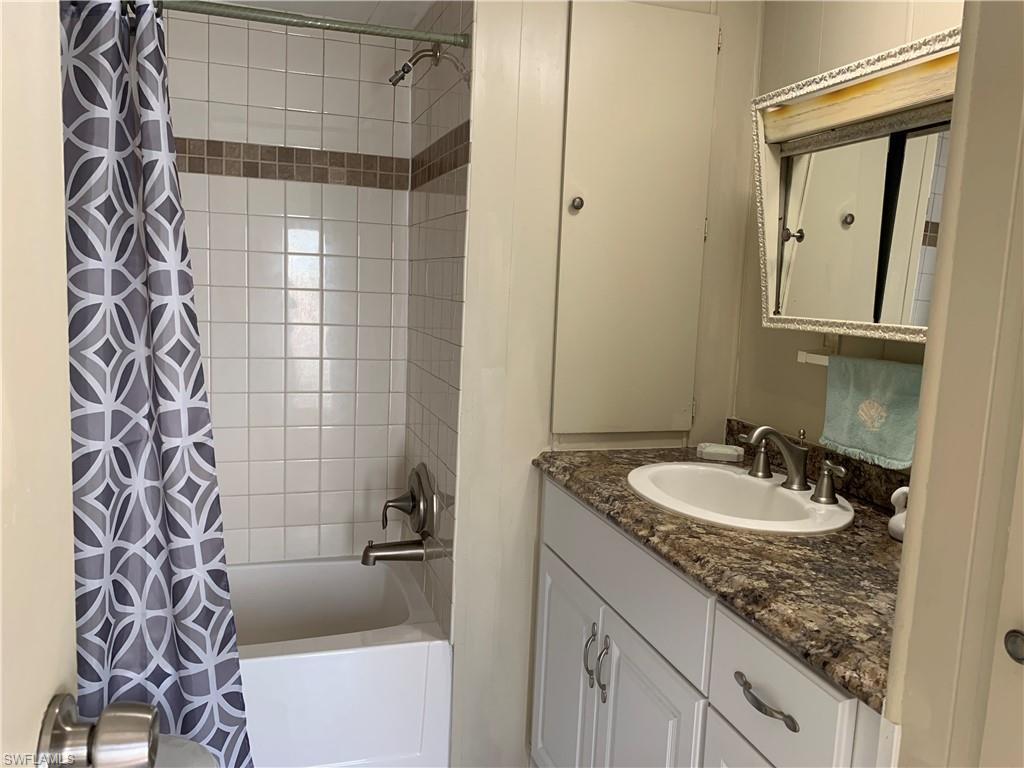 LAZY DAYS MOBILE VILLAGE - Residential