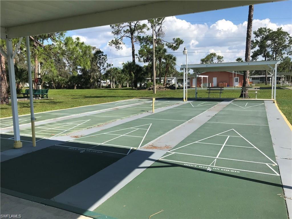 LAZY DAYS MOBILE VILLAGE - Residential