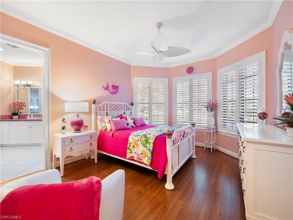 BURTWOOD - Residential