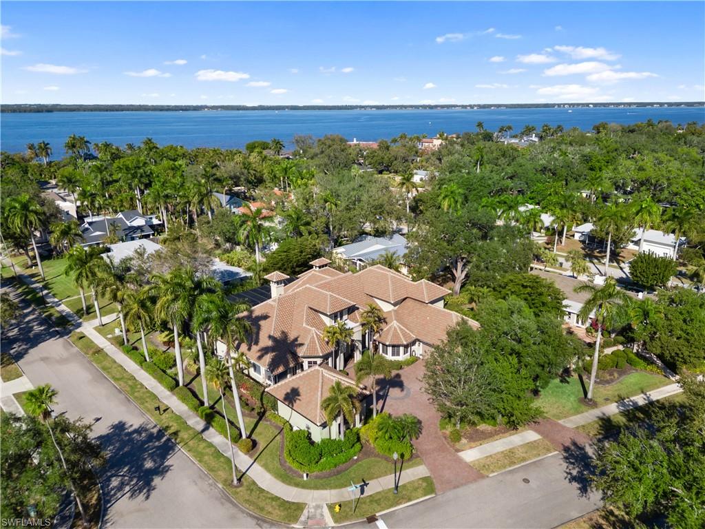 BURTWOOD - Residential