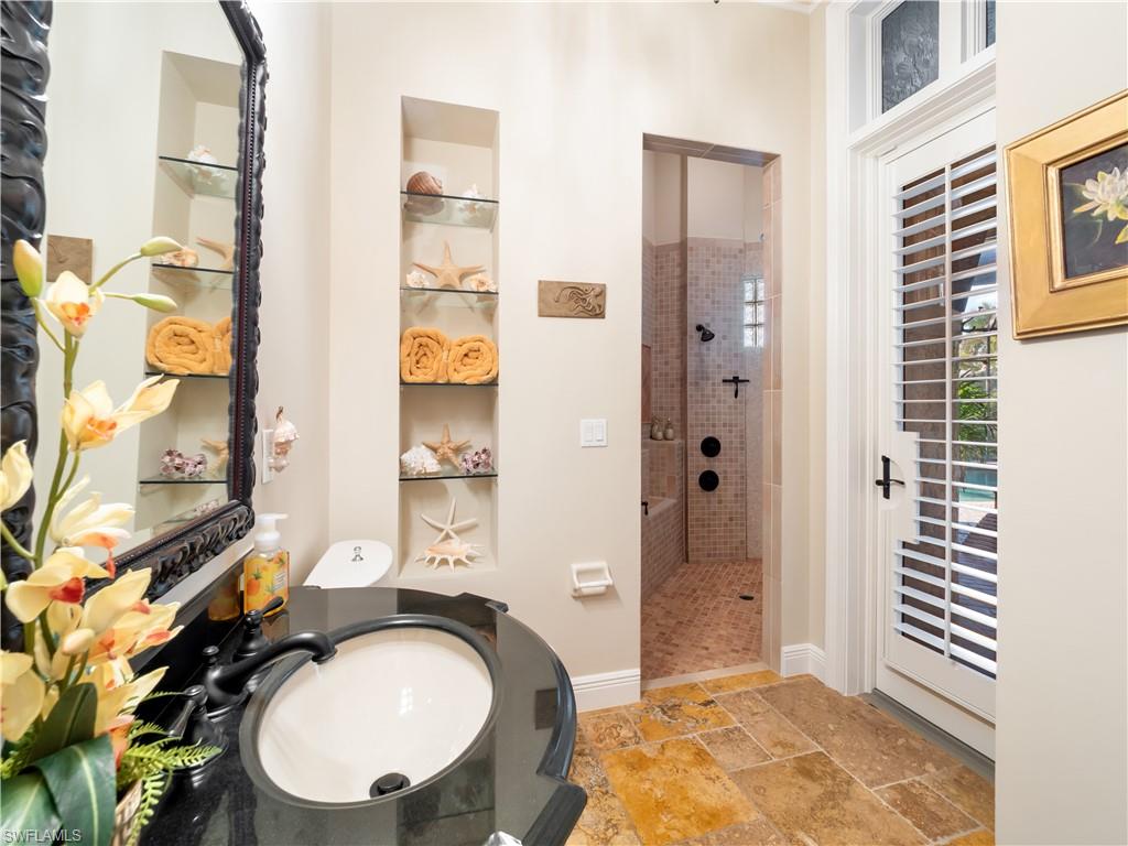 BURTWOOD - Residential