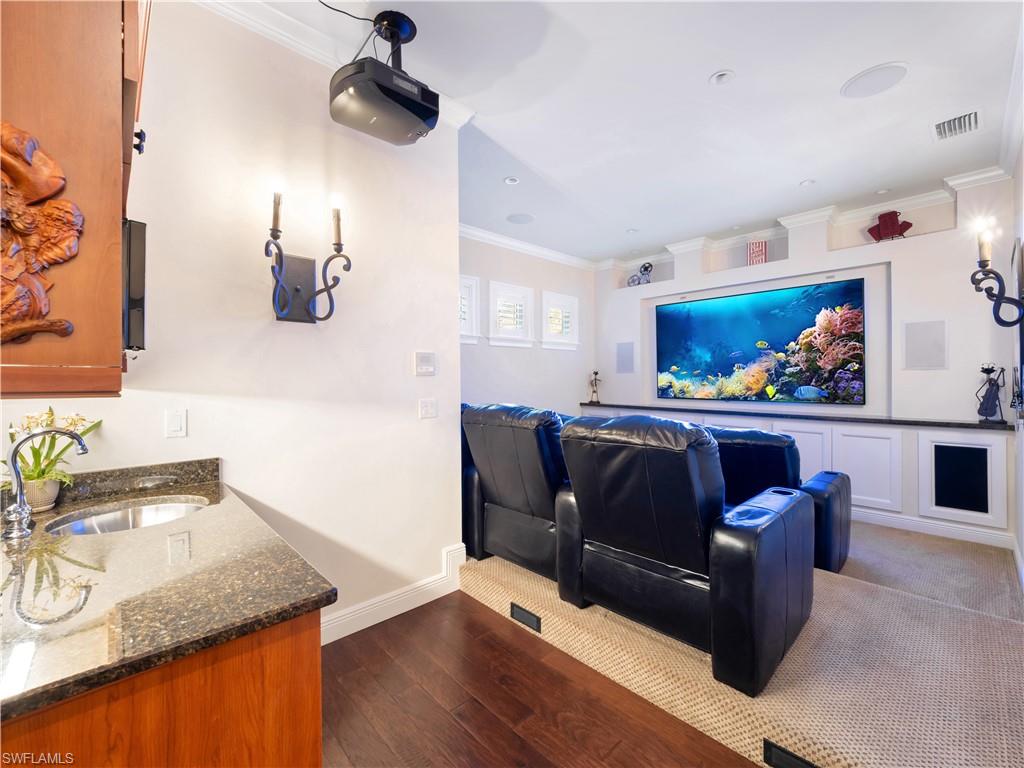 BURTWOOD - Residential