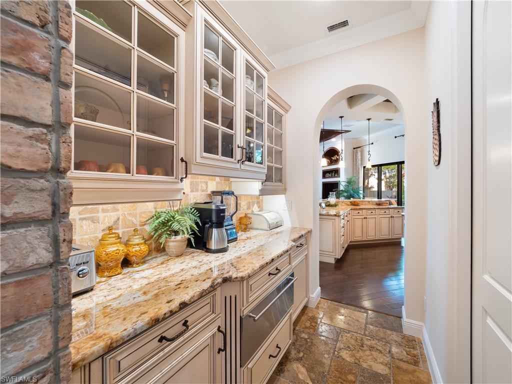 BURTWOOD - Residential