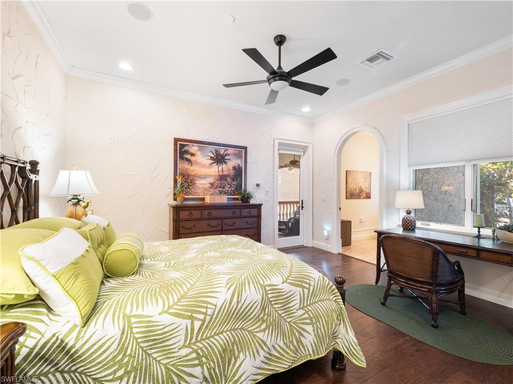 BURTWOOD - Residential