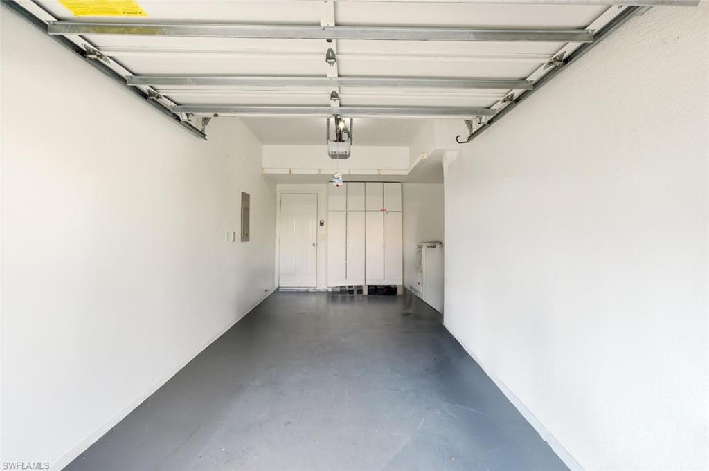 WINDSOR PLACE - Residential Lease