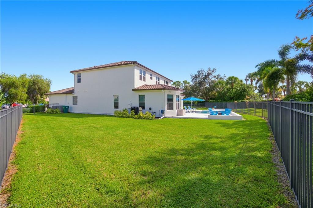 SATURNIA LAKES - Residential