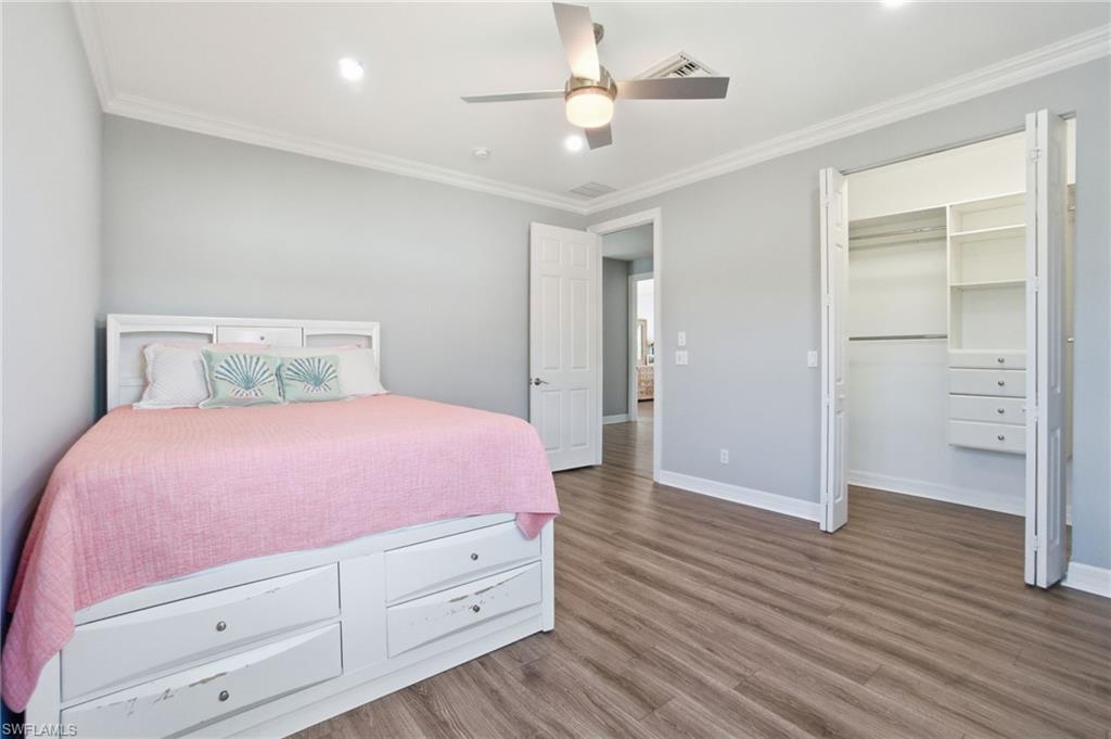 SATURNIA LAKES - Residential