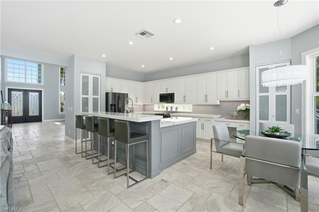 SATURNIA LAKES - Residential