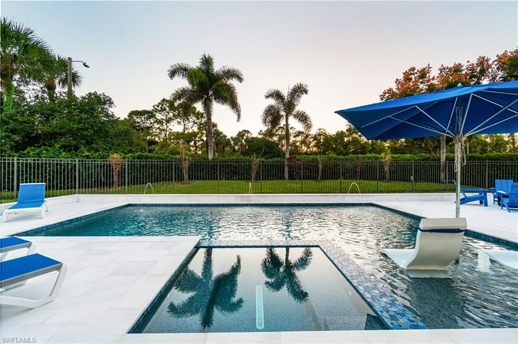 SATURNIA LAKES - Residential