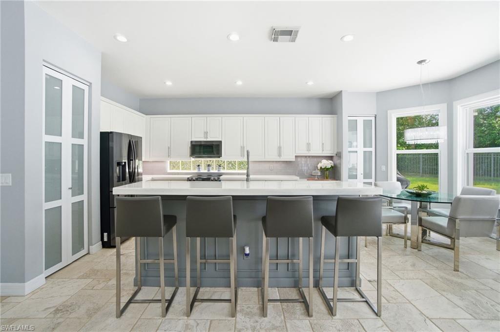 SATURNIA LAKES - Residential