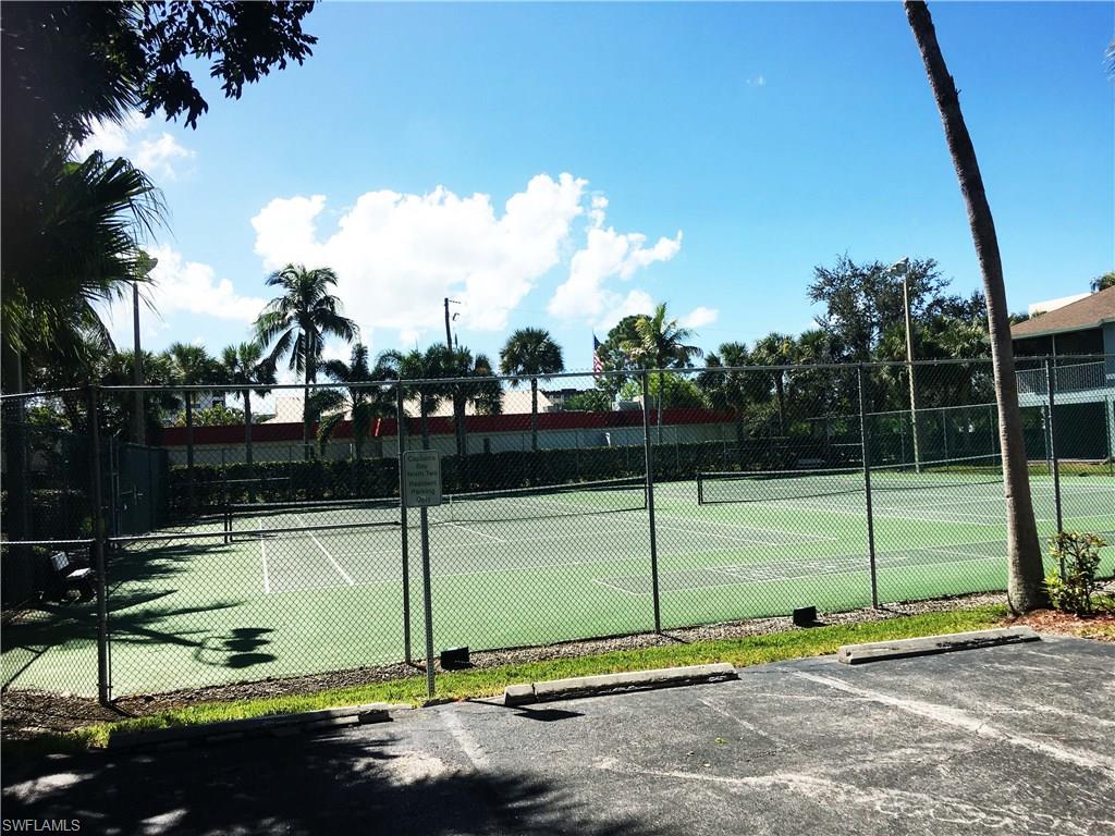 CAPTAINS BAY SOUTH - Residential