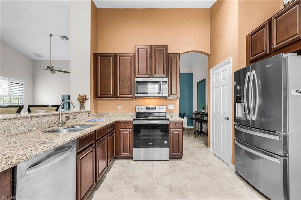 CATALINA ISLES - Residential