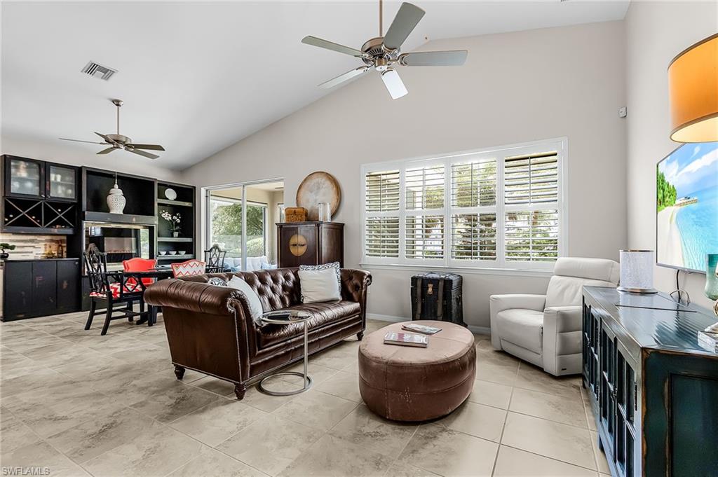 CATALINA ISLES - Residential