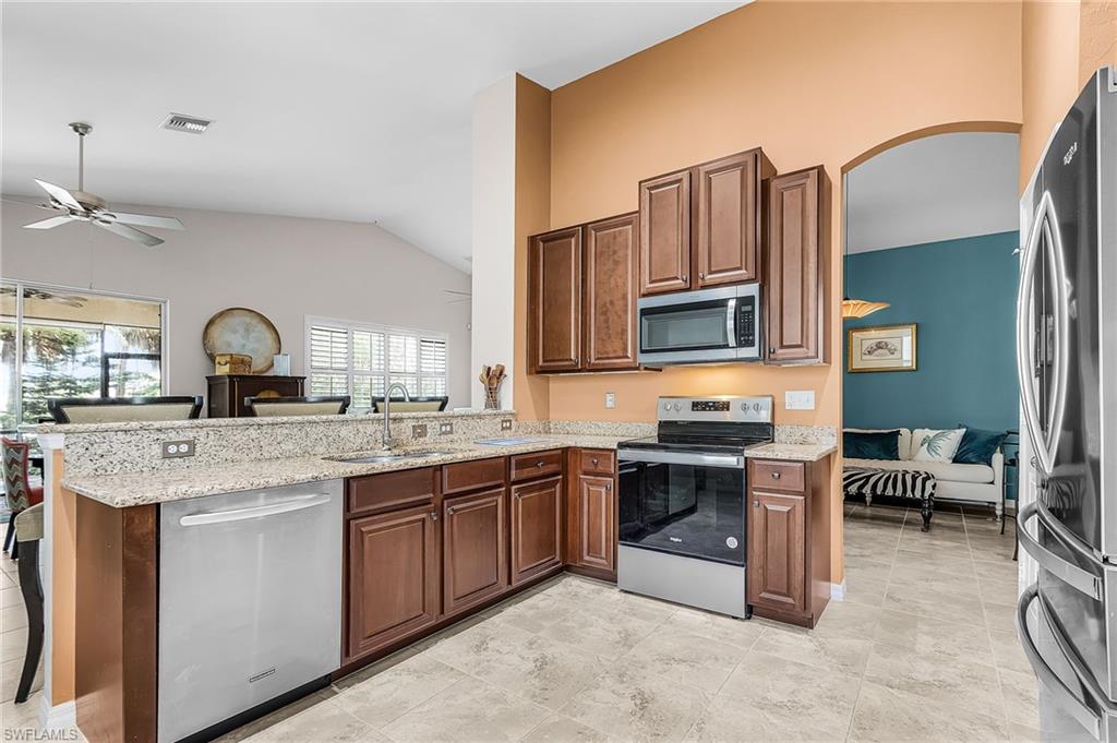 CATALINA ISLES - Residential