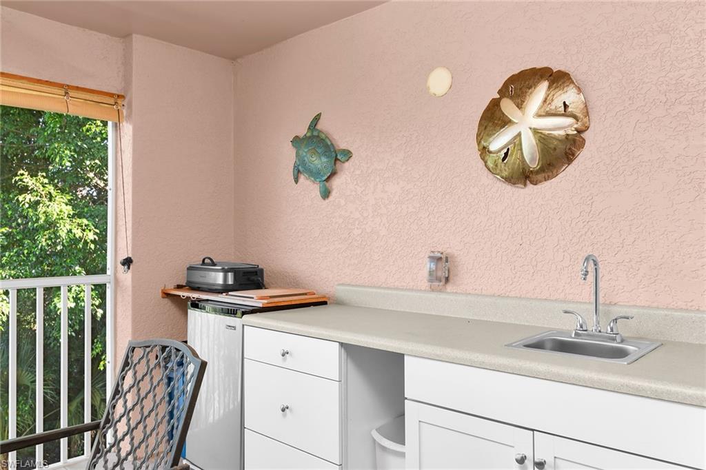 AMELIA LAKE - Residential