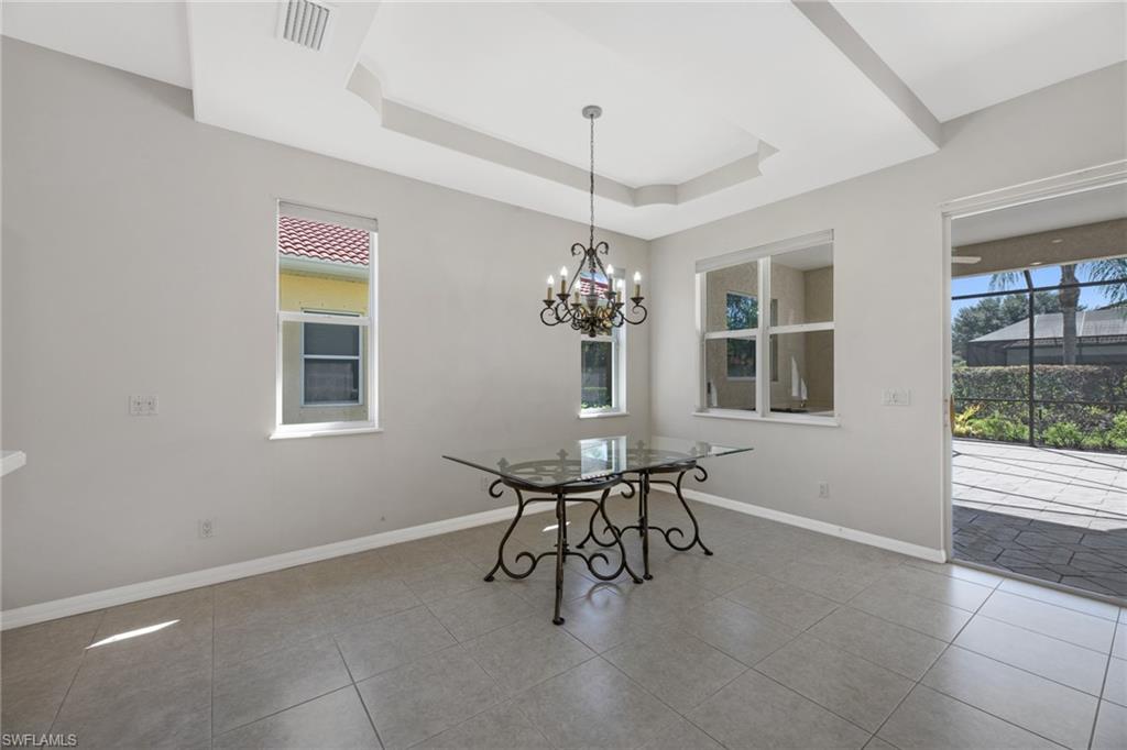 LONGSHORE LAKE - Residential