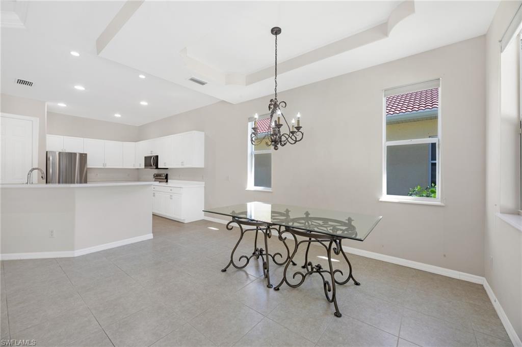 LONGSHORE LAKE - Residential