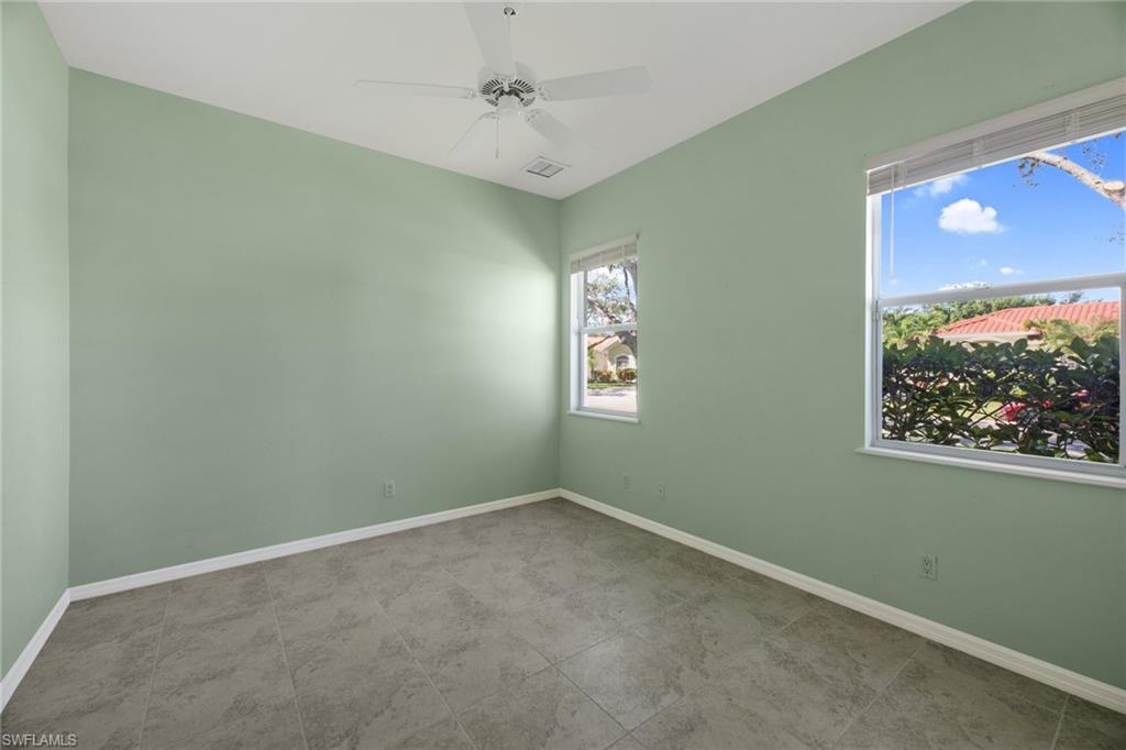 LONGSHORE LAKE - Residential