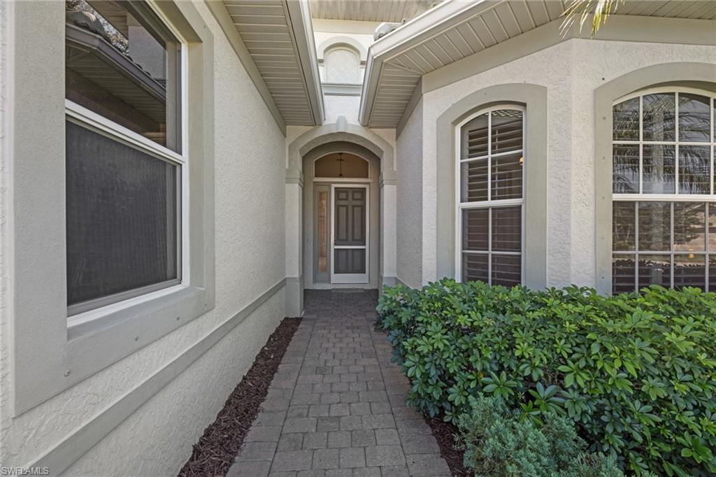 LONGSHORE LAKE - Residential