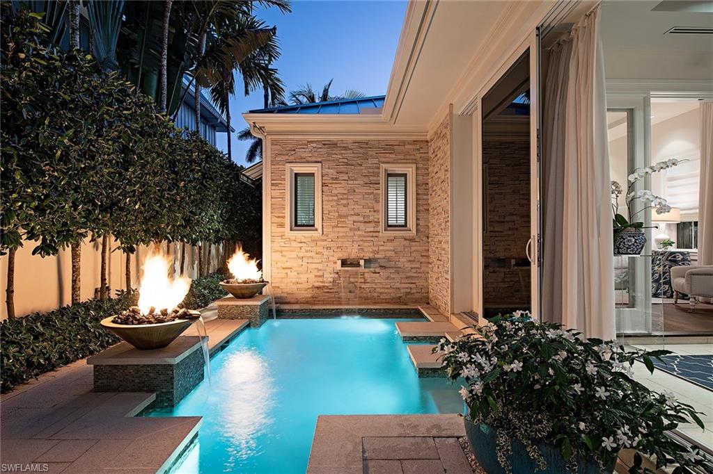 OLDE NAPLES - Residential