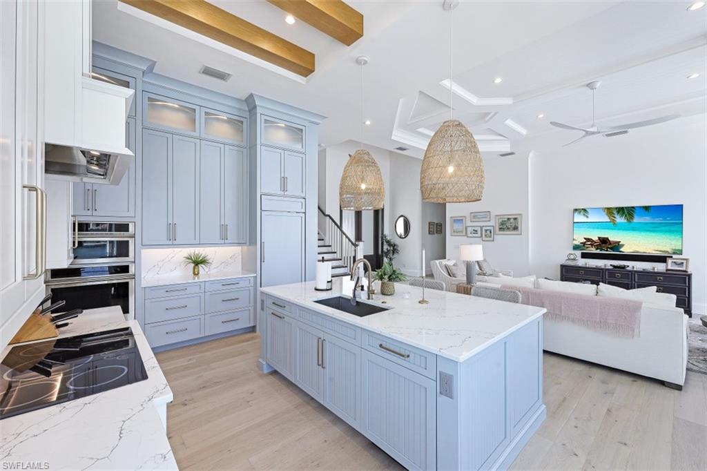 MARCO ISLAND - Residential