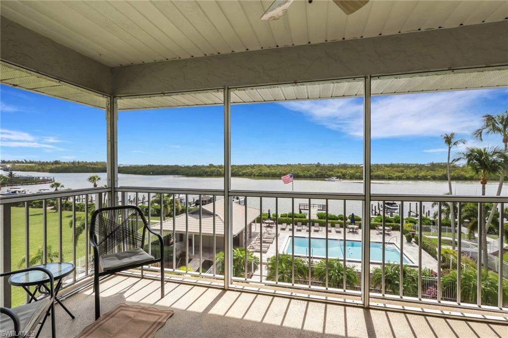 MARINERS COVE - Residential